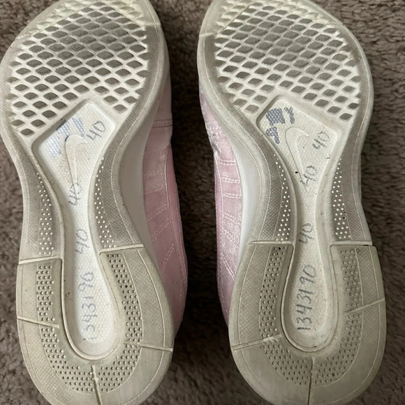 Nike Pink Velour Sneakers - Picture 8 of 8